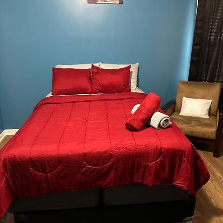 Fidelia Garnet Room, Queen Bed Minutes From Newark Liberty International Airport And Newark Penn Station Extérieur photo